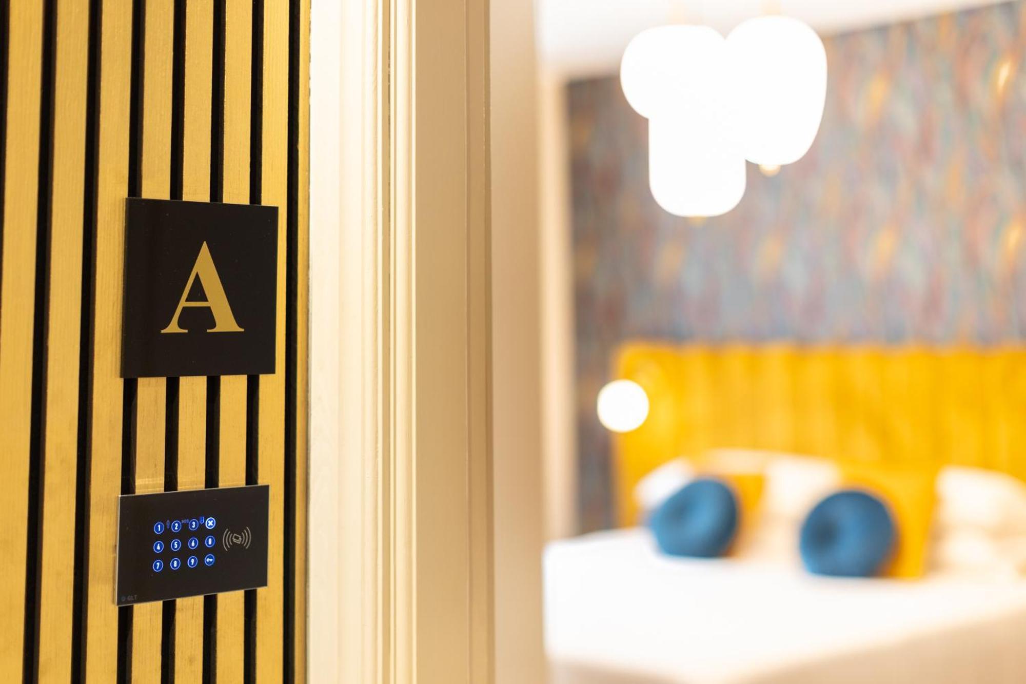 Mavi Luxury Suites Рим Екстер'єр фото
